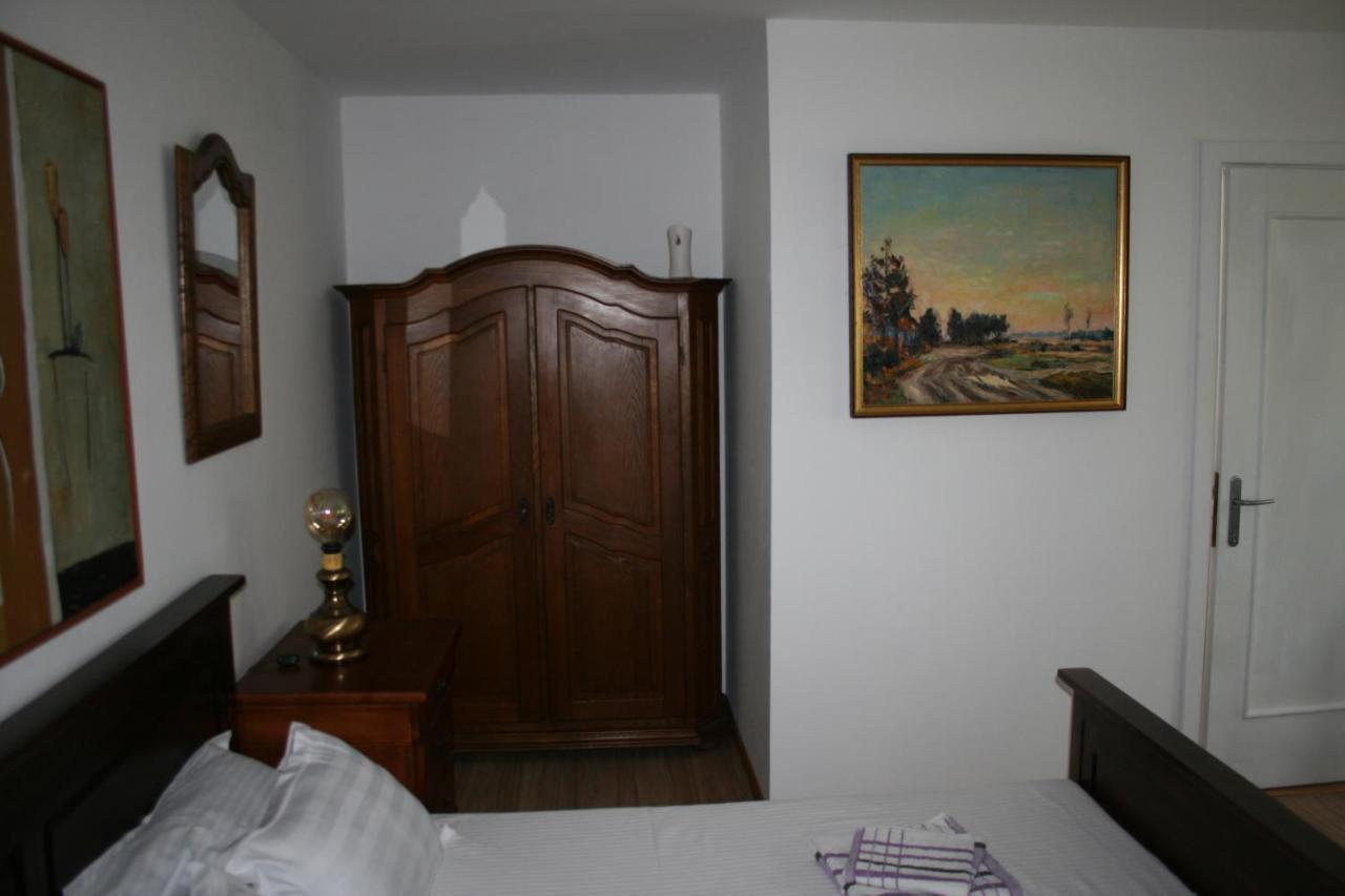 Colev Rooms Фокшаны Экстерьер фото
