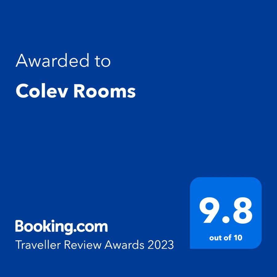 Colev Rooms Фокшаны Экстерьер фото